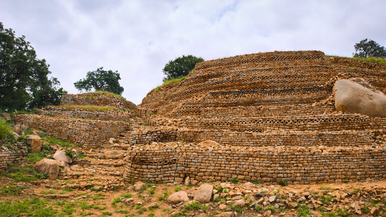 Khami Ruins: Echoes of an Ancient Kingdom